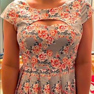 Lauren Conrad size 6 floral dress